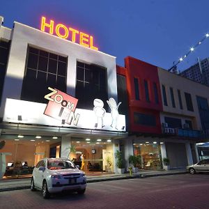 Zoom Inn Boutique Hotel - Danga Bay